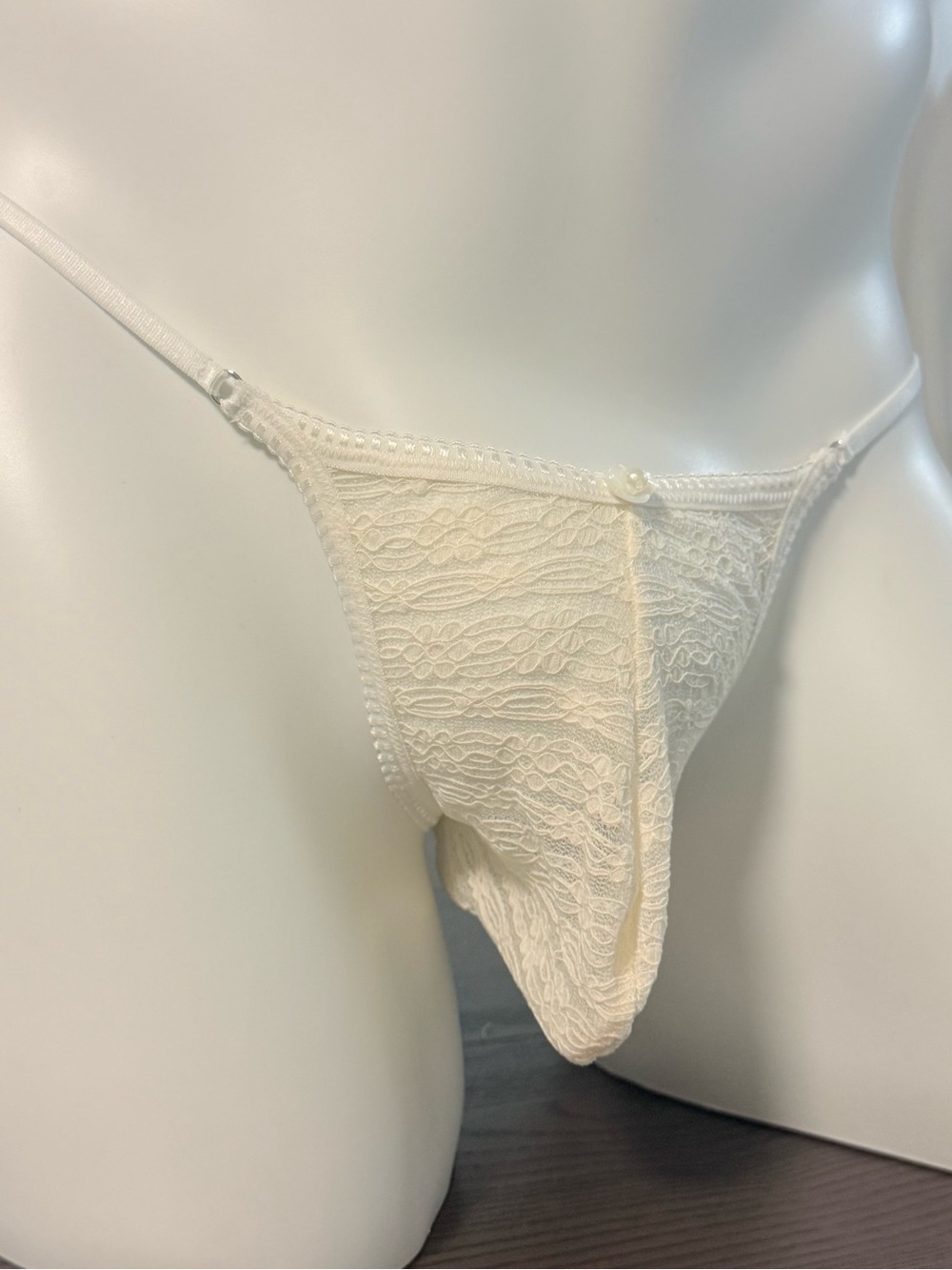 Men’s Delicate Lace Thong Panty in Ivory